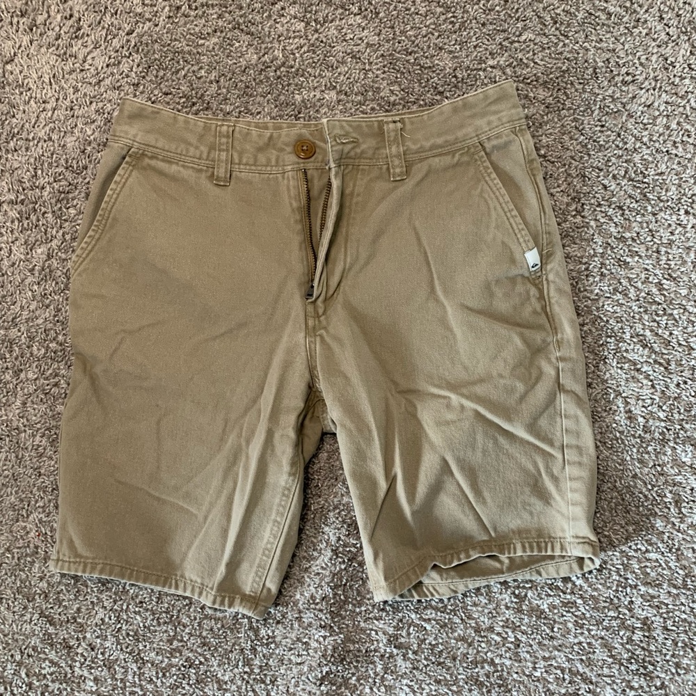 Tan quicksilver shorts